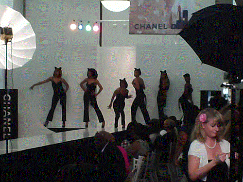 J100 At The Vogue Fashion Show